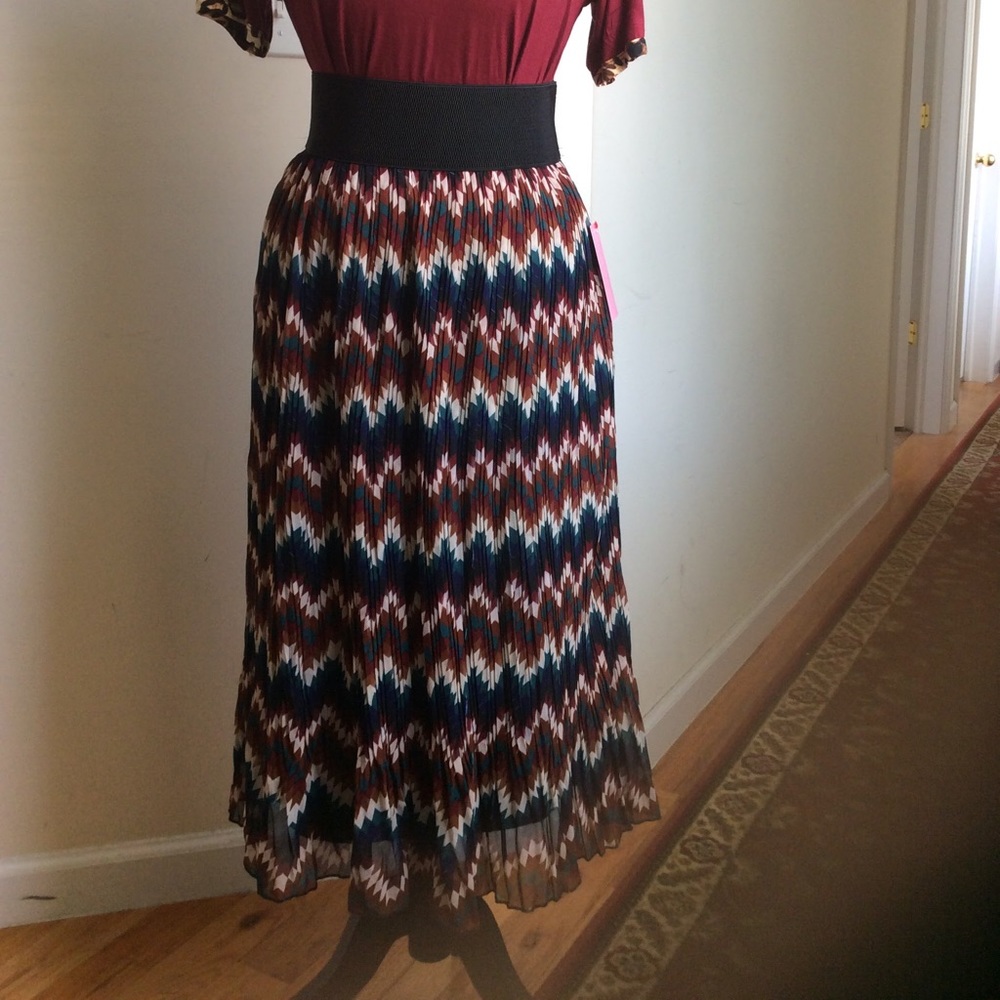 Multi Colored Chevron Mini Pleats Skirt